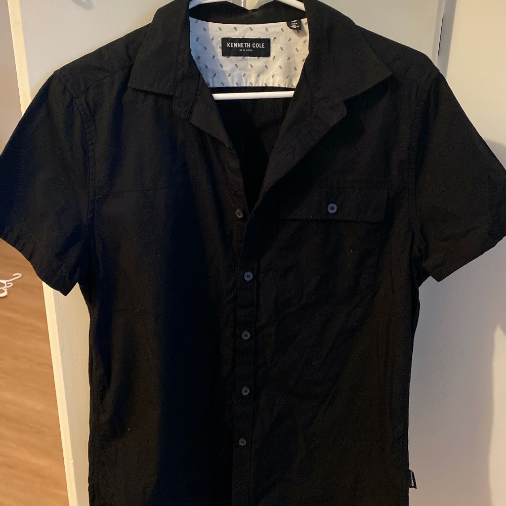 Kenneth Cole Black Casual Button Down Short Sleeve Shirt/Size SMALL